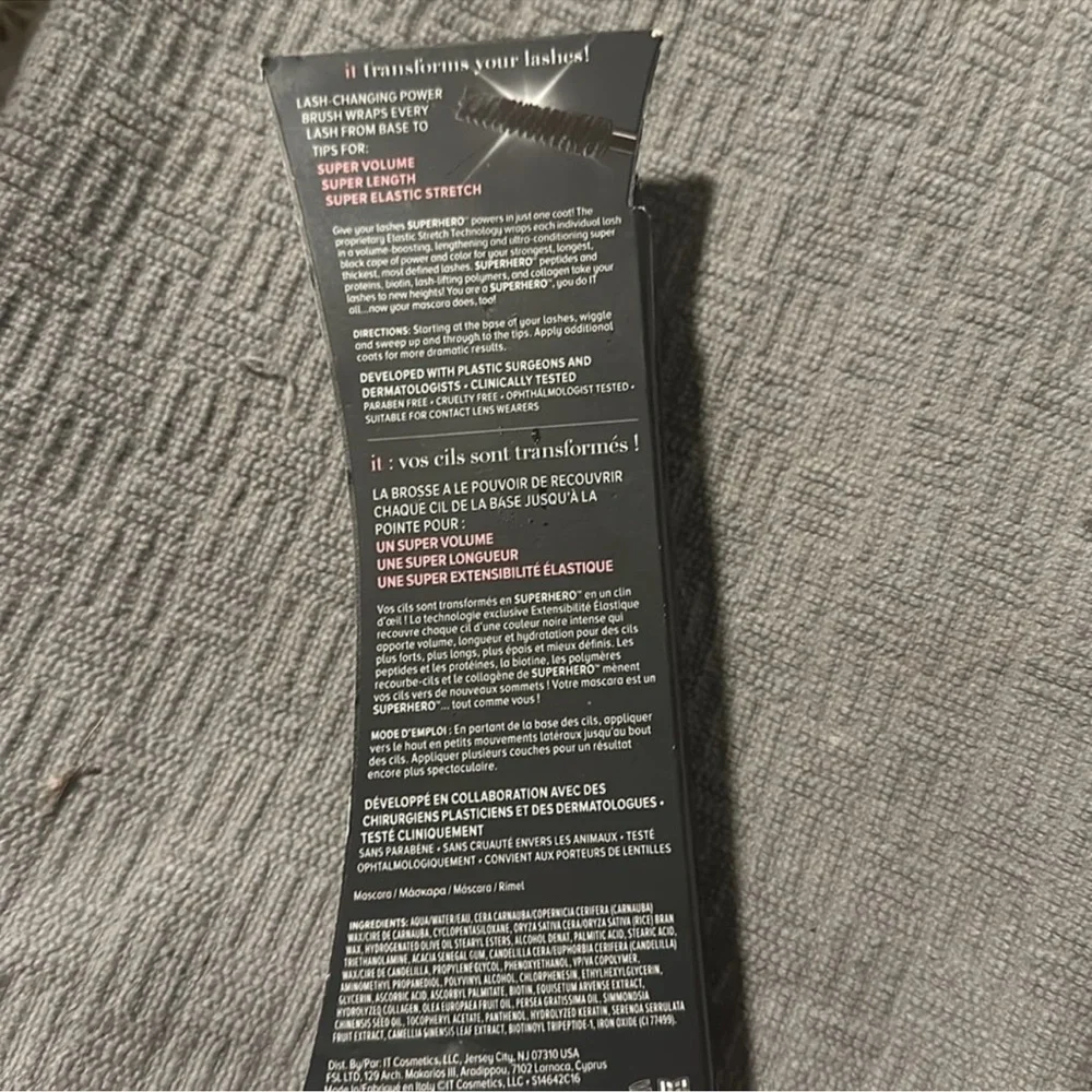 IT Cosmetics Black Superhero Mascara Volumizing Lengthening